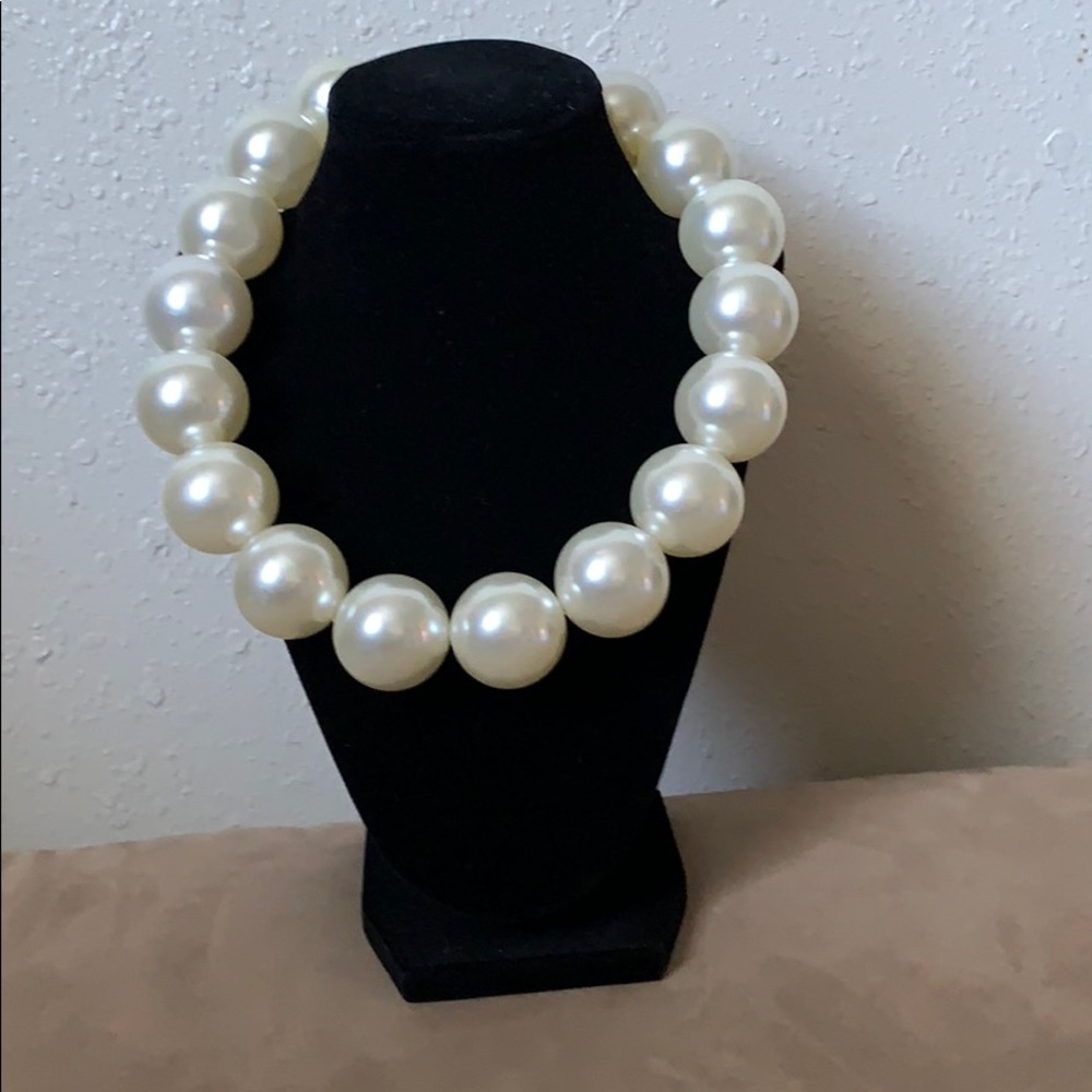 NWOT Pearl Necklace